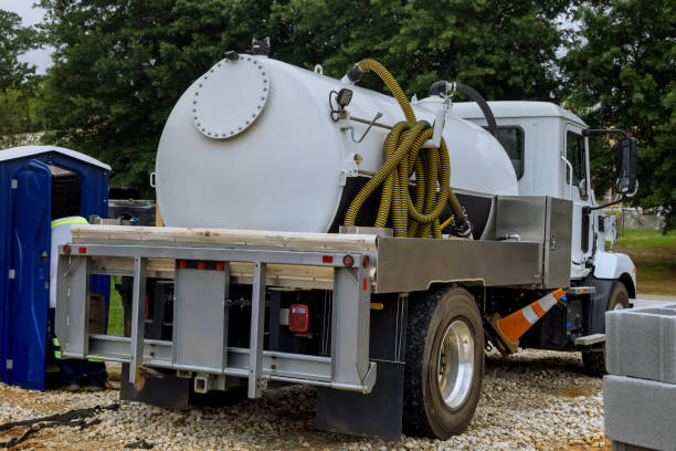 Best Restroom trailer rental cost  in Waelder, TX